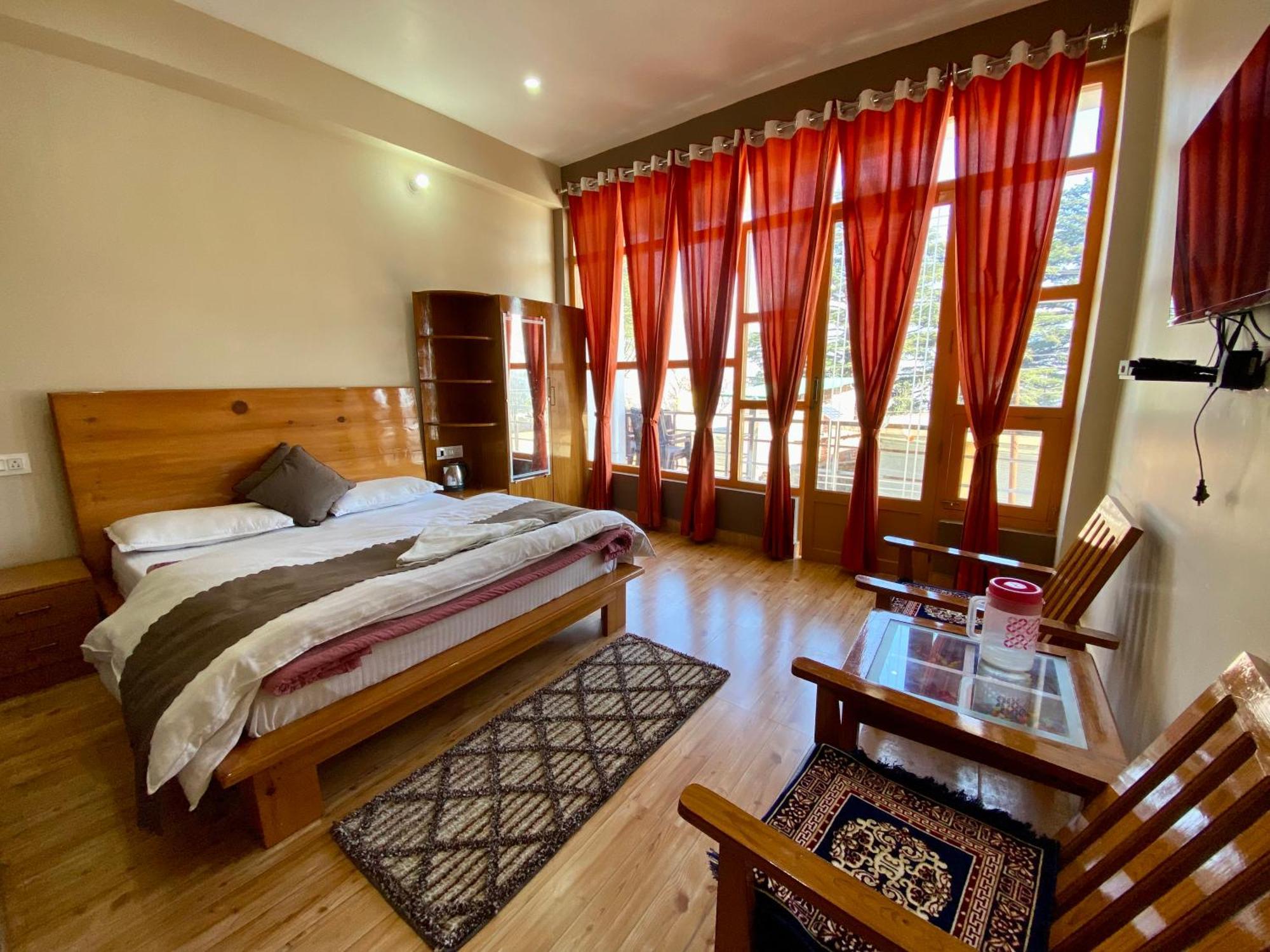Hotel Mansarovar Inn Munsyari Eksteriør bilde